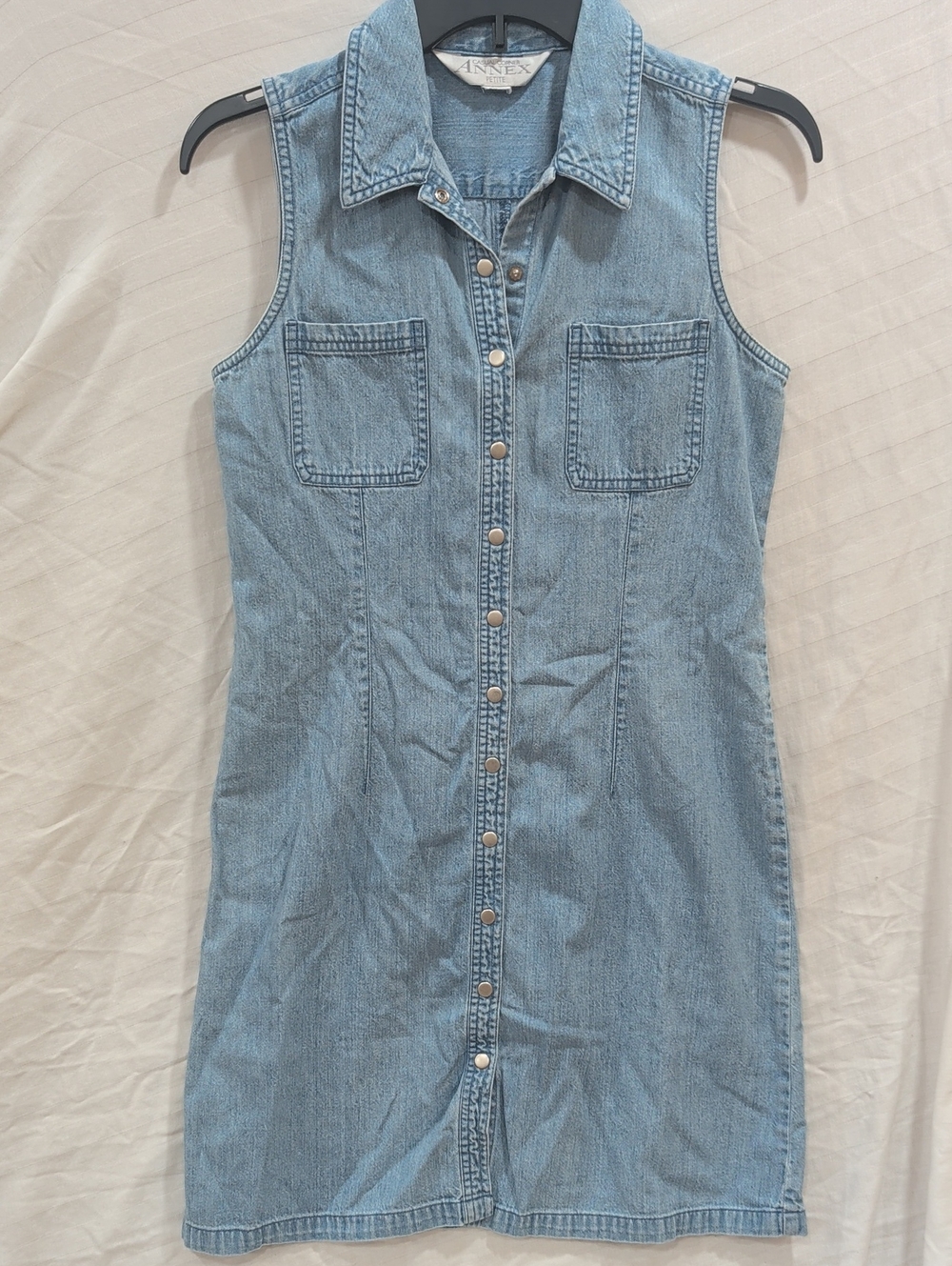 Casual Corner ANNEX Vintage   Sleeveless  Button-Front Dress Size 2